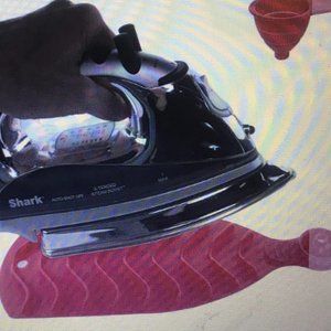 Evriholder Iron-On -Rest  Mat  Pad Built-In Funnel